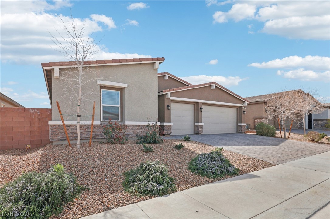 6261 Lamont Hills Avenue