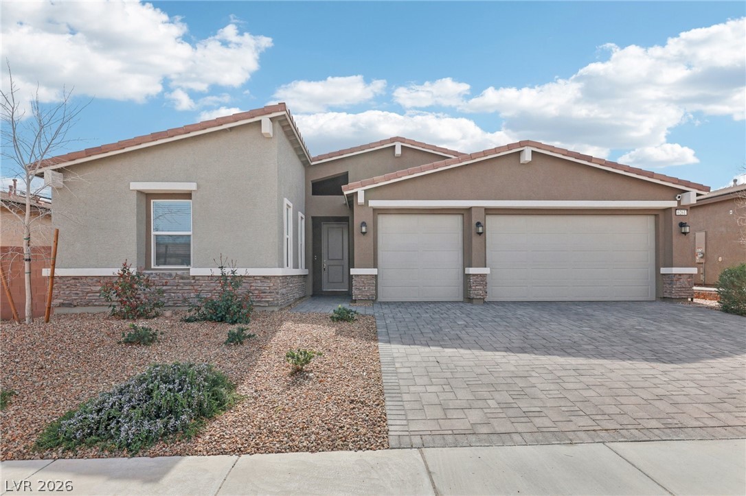 6261 Lamont Hills Avenue