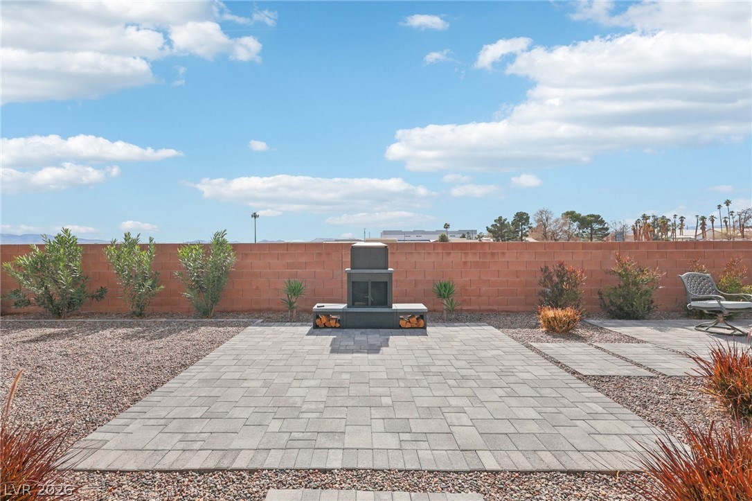 6261 Lamont Hills Avenue