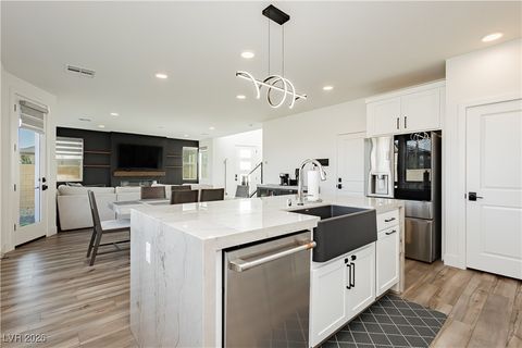 6124 Redstone Hills Drive Las Vegas NV 89148