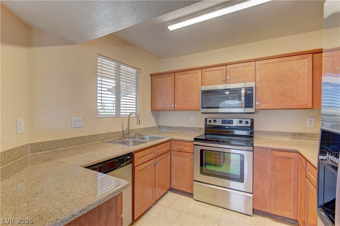 4400 S JONES Boulevard 3138