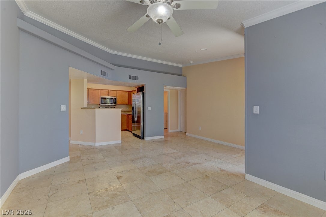 4400 S JONES Boulevard 3138