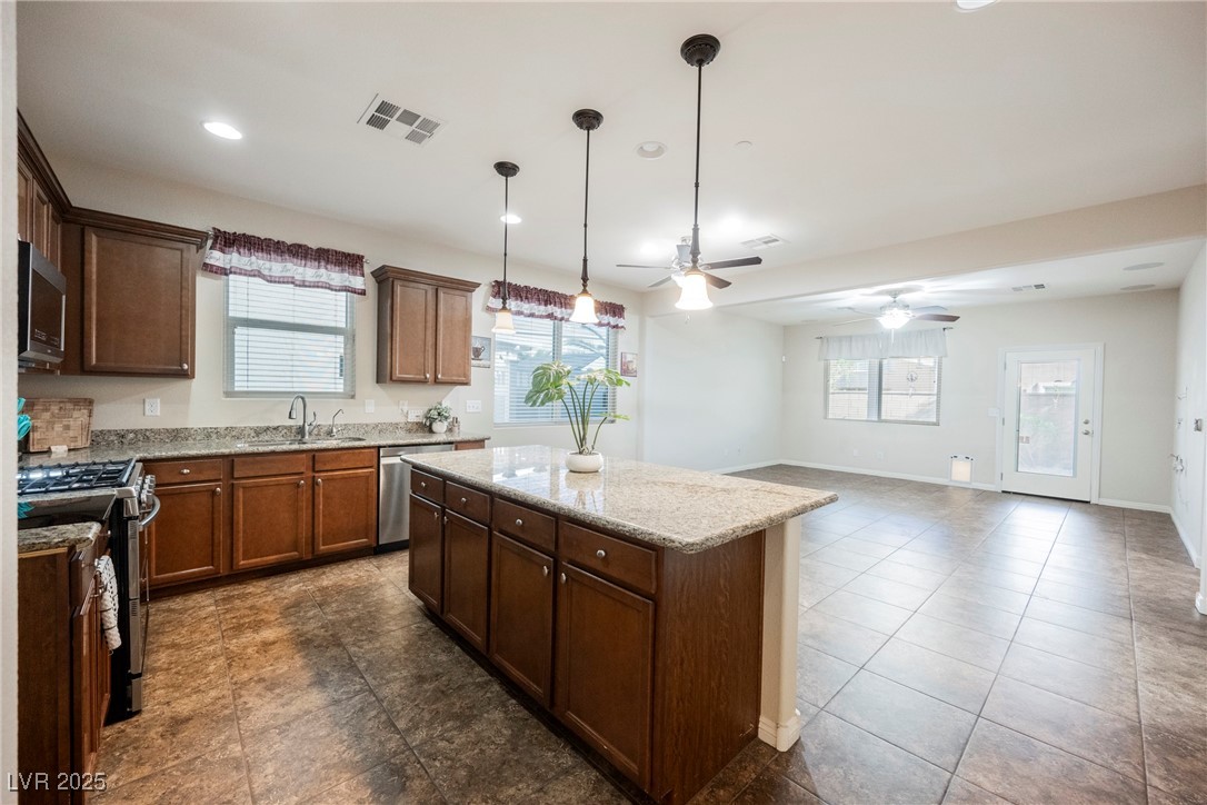 132 Soaring Sky Avenue, Henderson, Nevada image 42