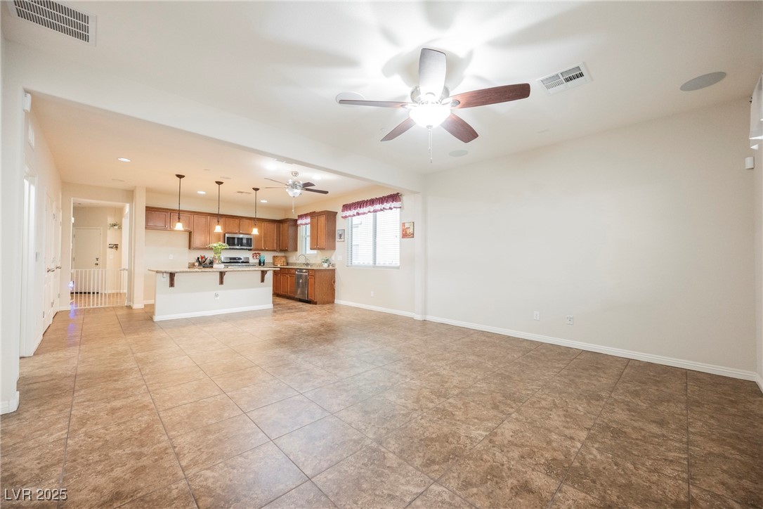 132 Soaring Sky Avenue, Henderson, Nevada image 8