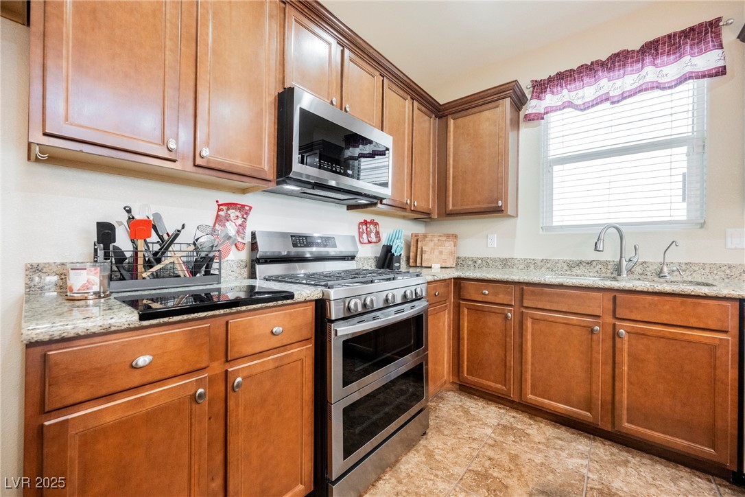 132 Soaring Sky Avenue, Henderson, Nevada image 13