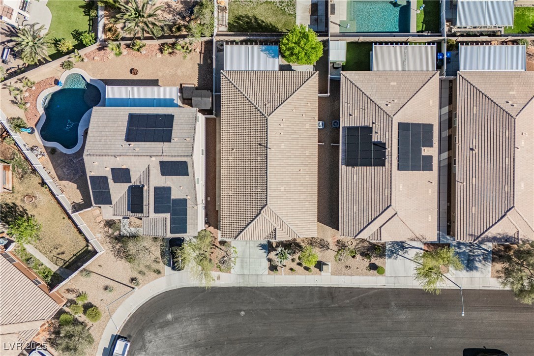 132 Soaring Sky Avenue, Henderson, Nevada image 3