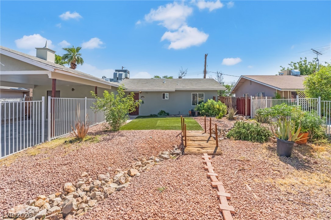 1809 Cherry Lane