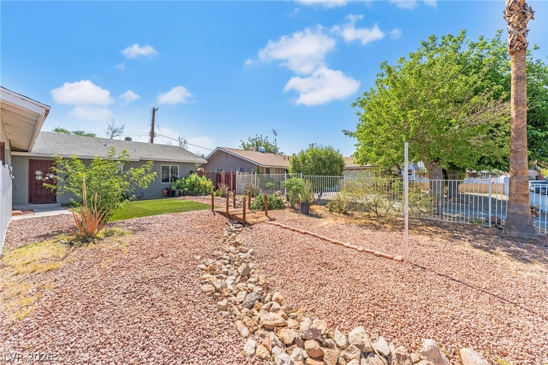 1809 Cherry Lane