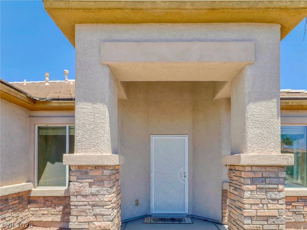 716 Fiesta Del Rey Avenue