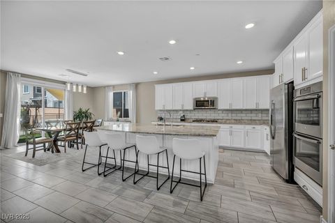 Photo of 3195 Hazy Hills Avenue, Henderson, NV 89052 (MLS # 2729609) Photo of 3195 Hazy Hills Avenue, Henderson, NV 89052 (MLS # 2729609)