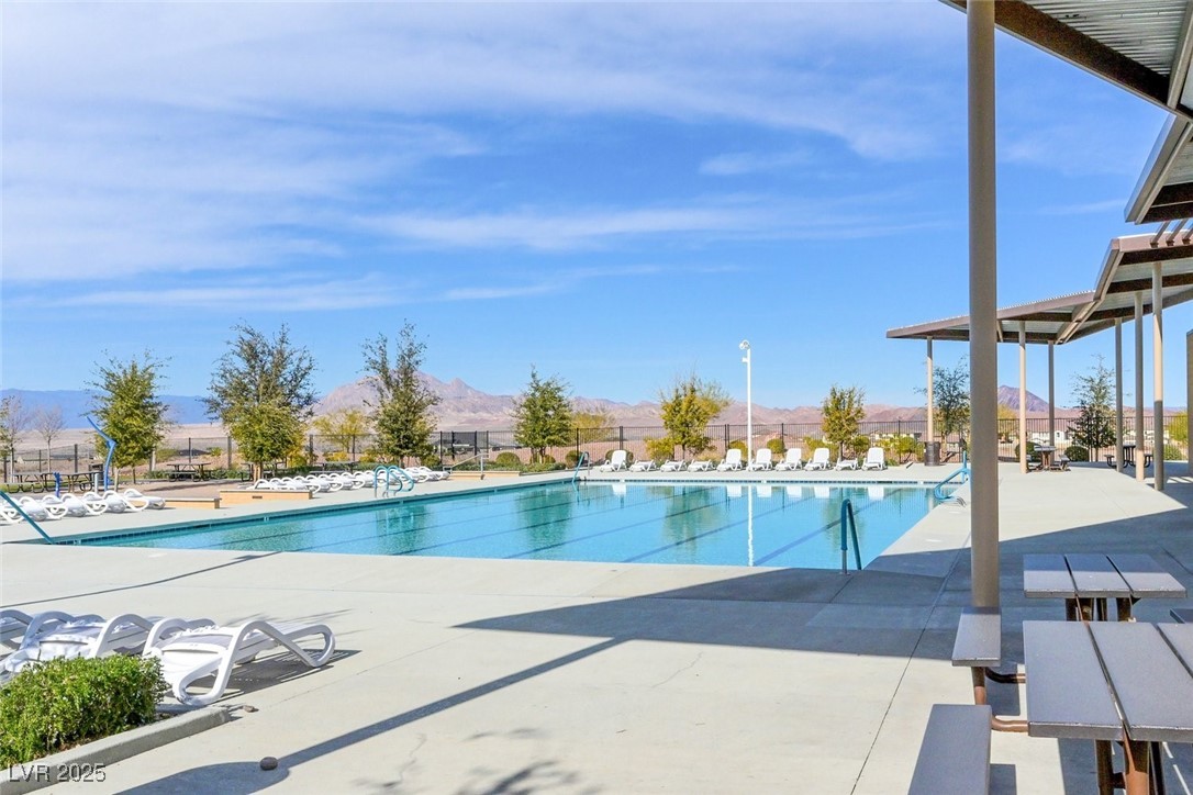 625 Honesty Court, Henderson, Nevada image 27