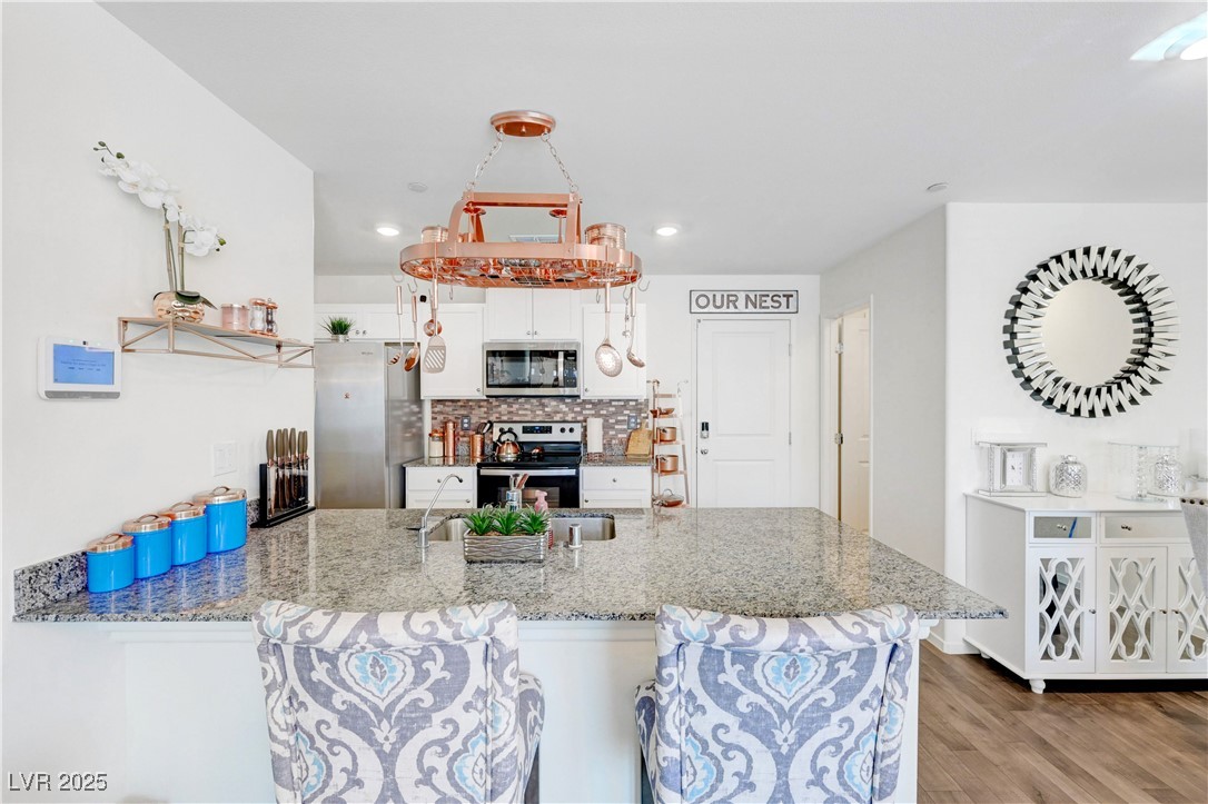 1125 Meadow Sparrow Place, Henderson, Nevada image 13