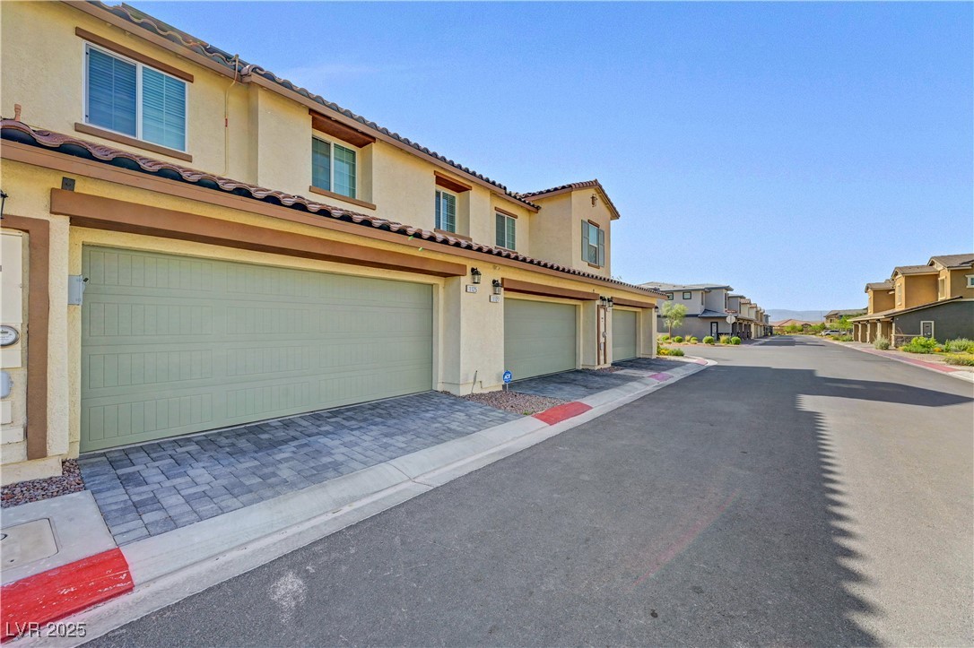 1125 Meadow Sparrow Place, Henderson, Nevada image 35