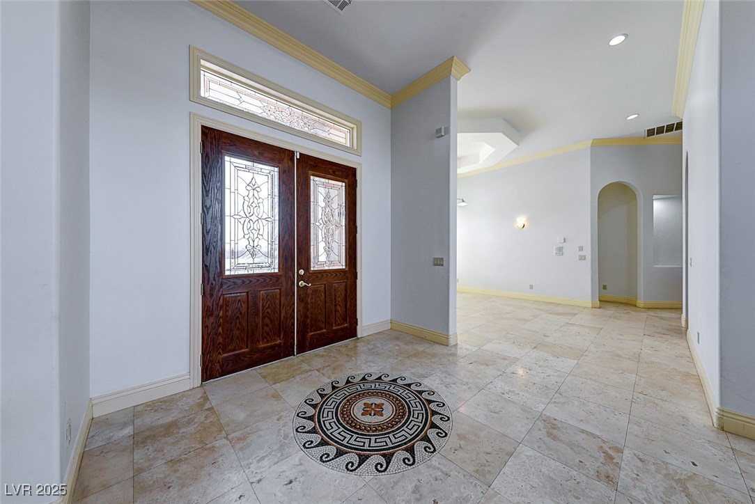 5645 N Chieftain Street