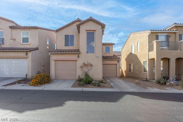 6267 CASTLE KENNEDY ST, HENDERSON, NV 89011 - Image 8e4cf81f9ba6fcd25e9631fb0ff5d15b/1581248089