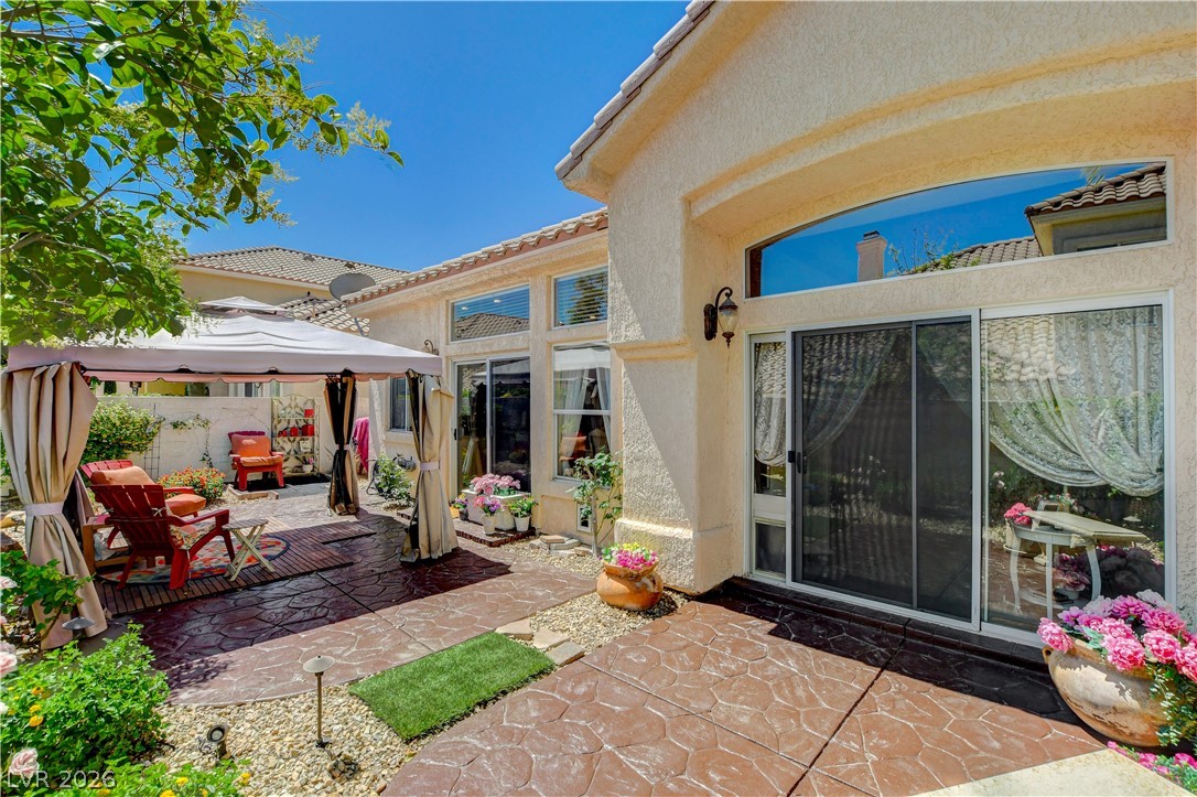 9224 Sunnyfield Drive