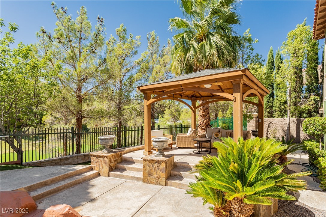 Las Vegas, Nevada 89141, United States, 5 Bedrooms Bedrooms, ,6 BathroomsBathrooms,Residential,Active,97662