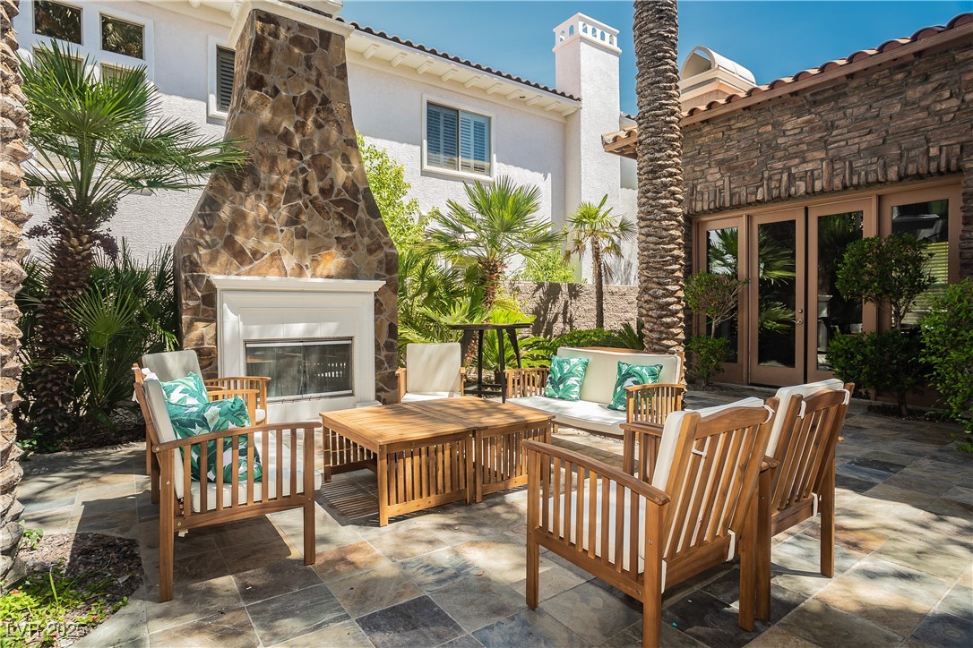 Las Vegas, Nevada 89141, United States, 5 Bedrooms Bedrooms, ,6 BathroomsBathrooms,Residential,Active,97662