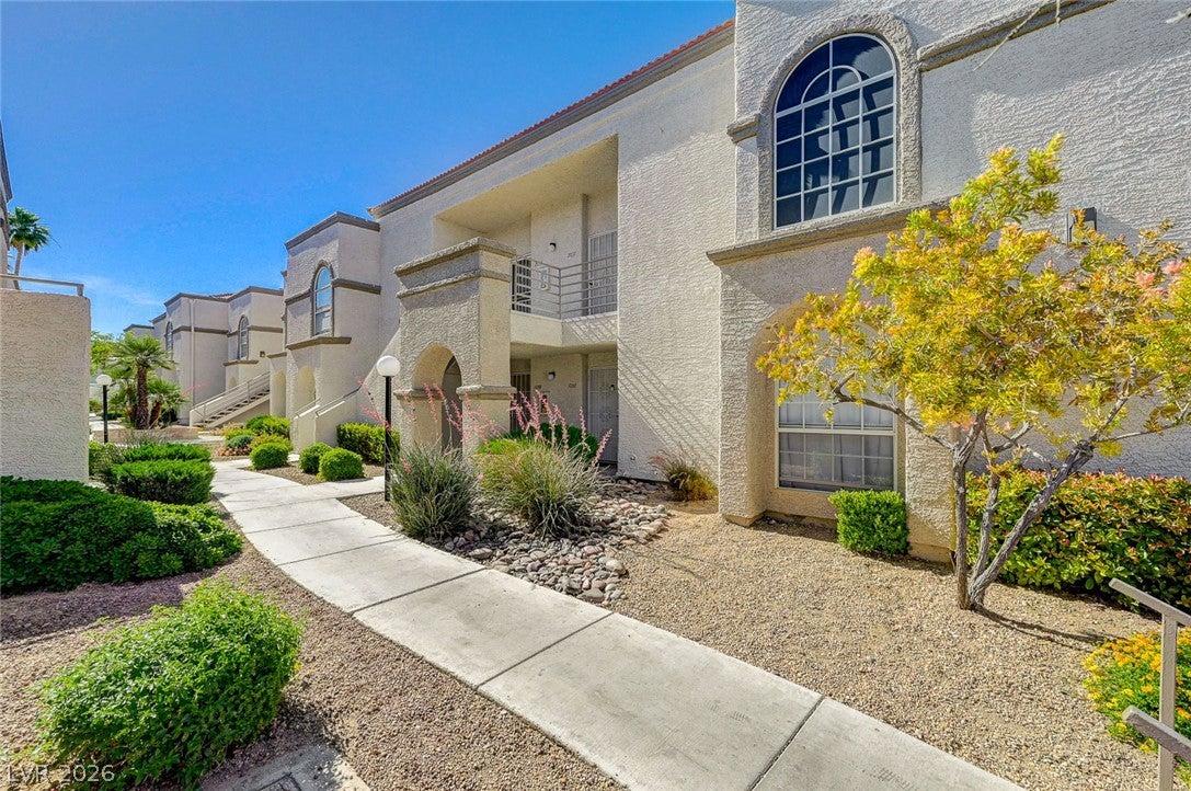 3150 Soft Breezes Drive 2040