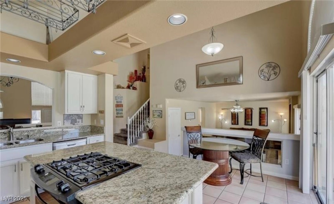 2714 Cricket Hollow Court, Henderson, Nevada image 5