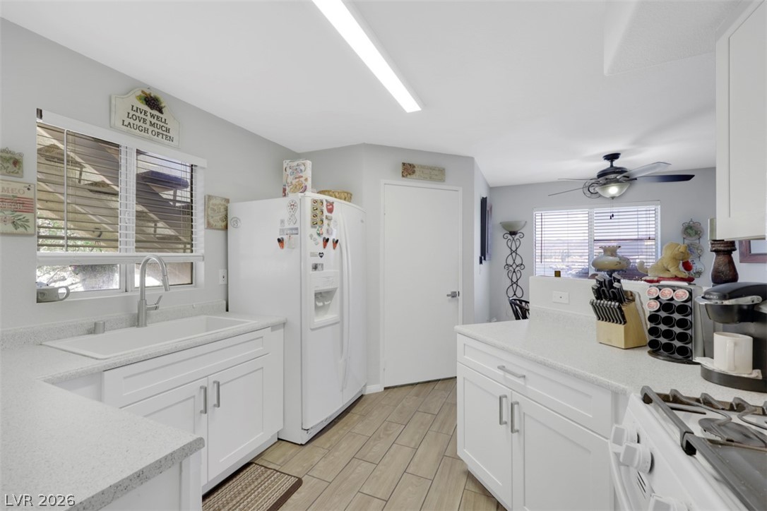 698 S Racetrack Road 1614
