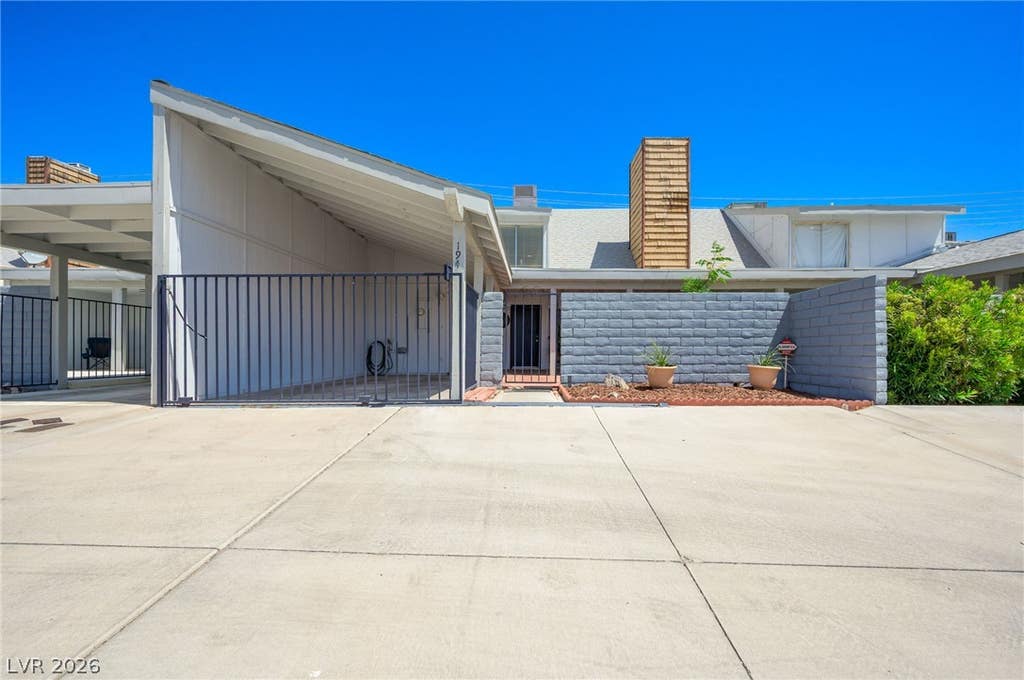 Photo of 194 Sundance Shores Drive, Laughlin, NV 89029 (MLS # 2793660)