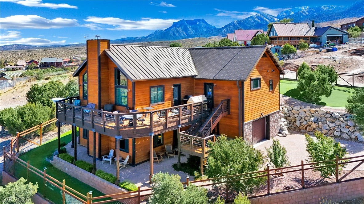 150 Wind Drift Place
