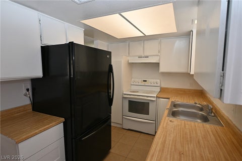 Apartment For Rent - 2301 Stewart Avenue #A<br/> Clark County, Las Vegas, NV 89101