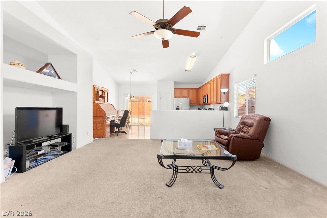 324 Sharp Edge Avenue