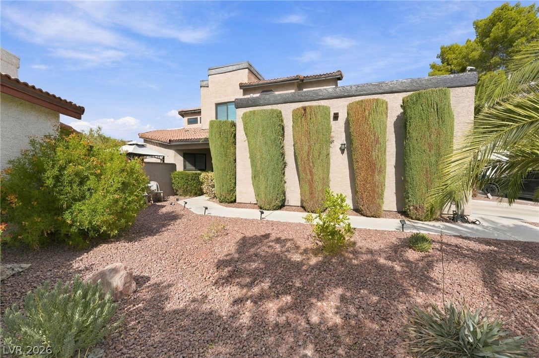 6556 Gatehouse Lane