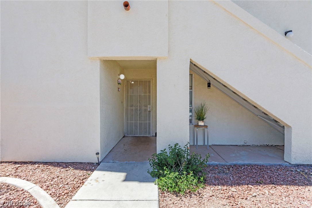 698 S Racetrack Road 311