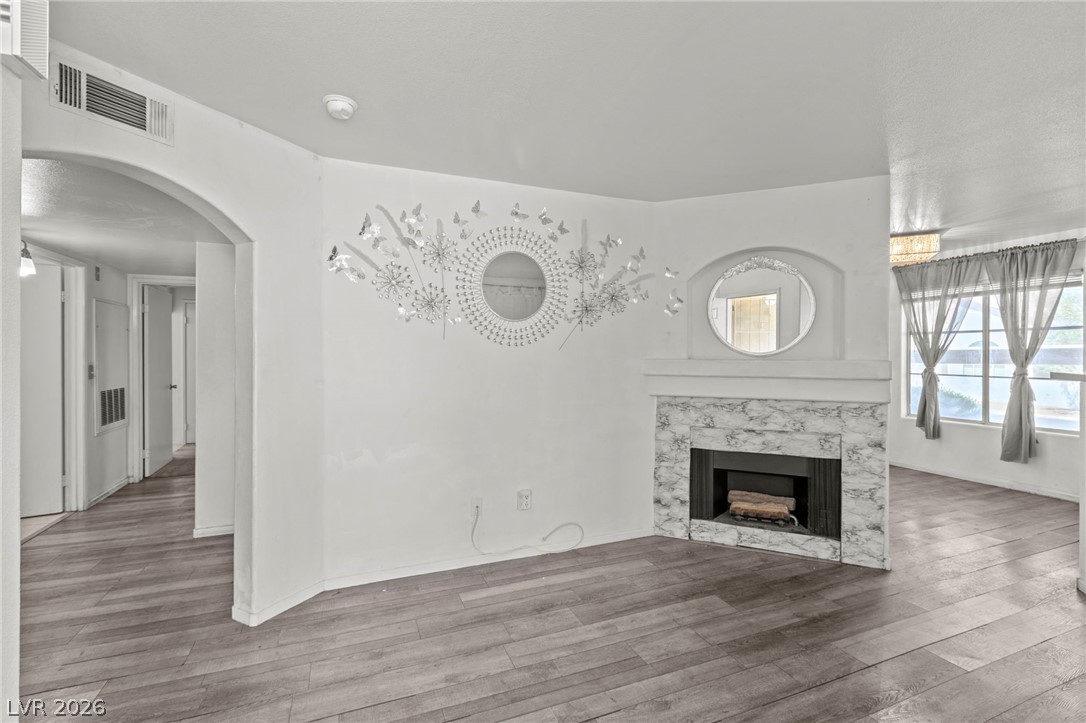 698 S Racetrack Road 311