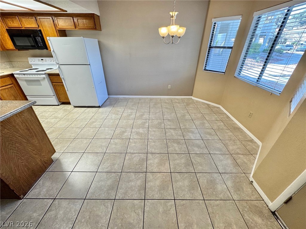 2708 Beaver Creek Court 102