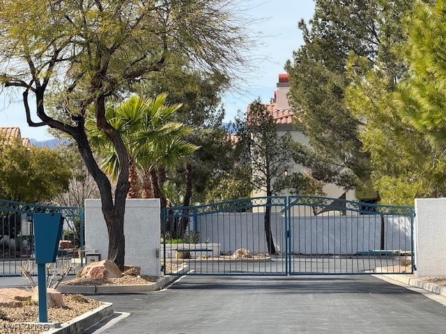 5201 S Torrey Pines Drive 1256