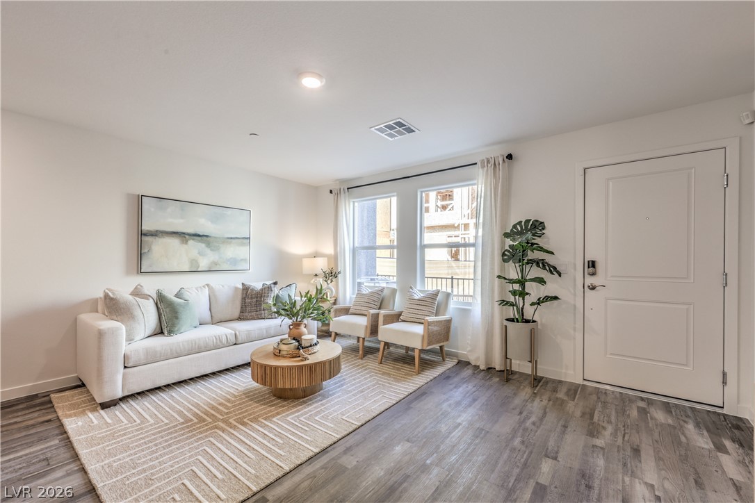 9668 Horseshoe Canyon Street