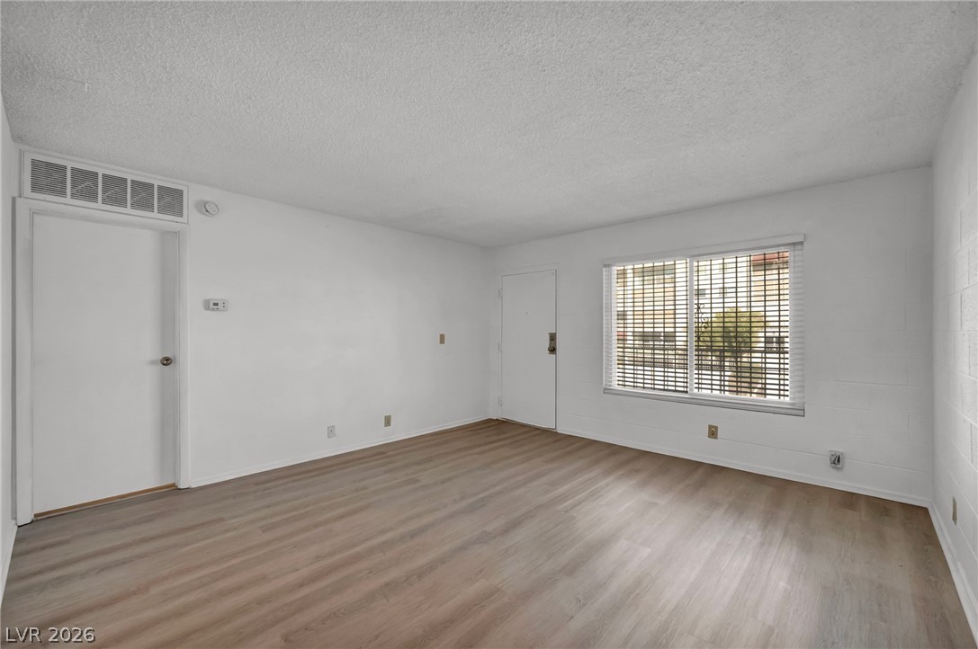 605 S Royal Crest Circle 9