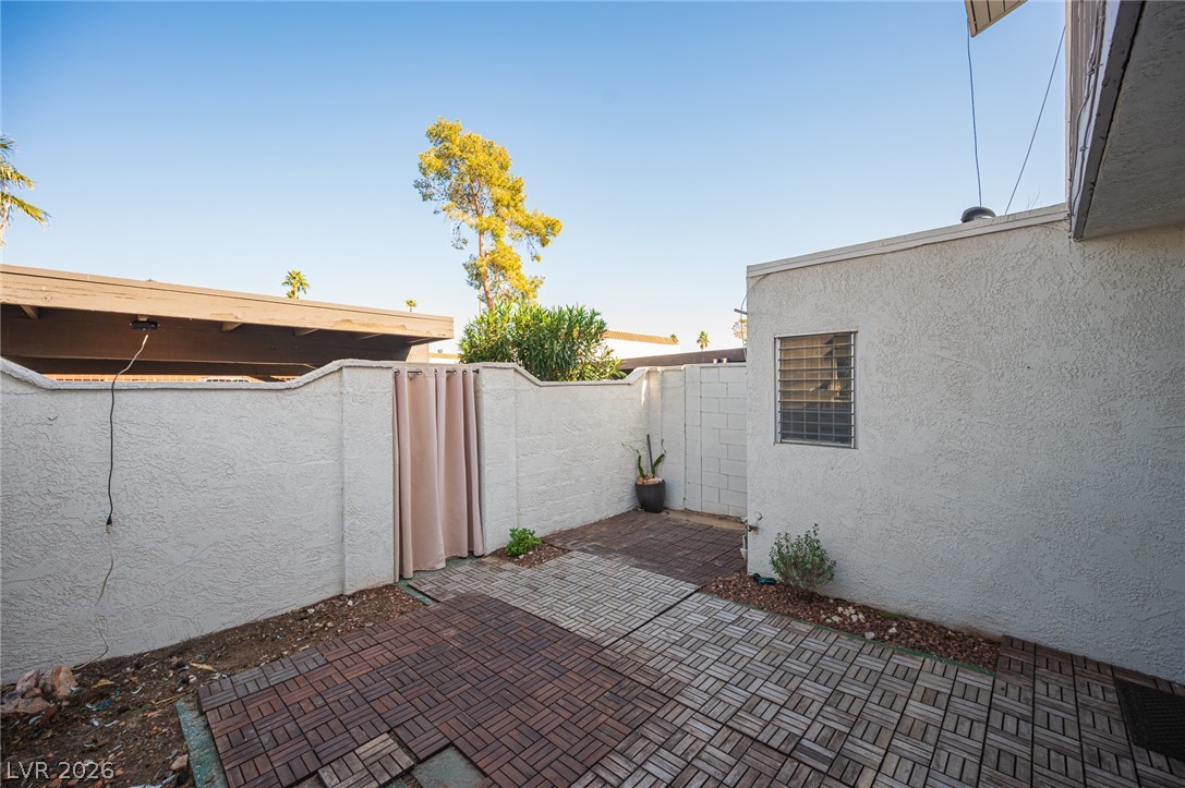 618 Rolling Green Drive