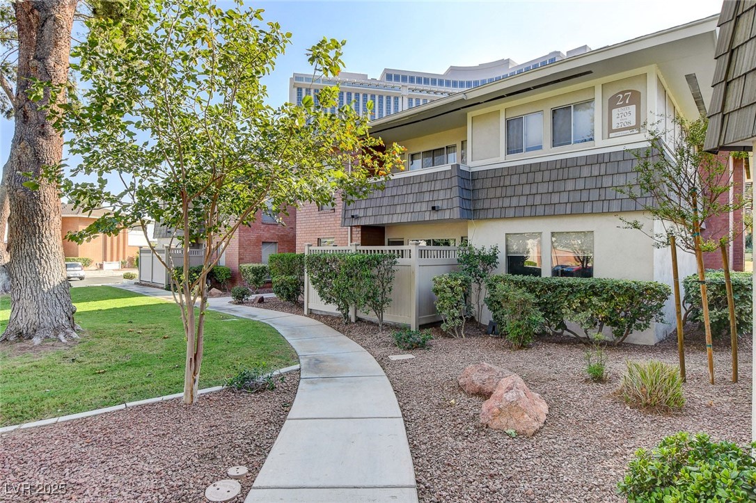 2879 Geary Place 2815