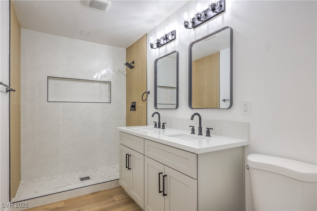 333 Rossmoyne Avenue, North Las Vegas, Nevada image 2