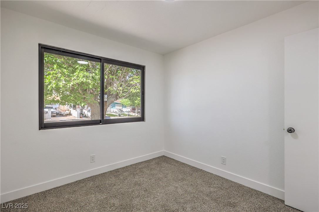 333 Rossmoyne Avenue, North Las Vegas, Nevada image 28