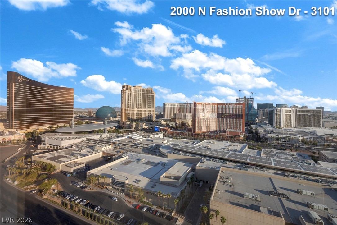2000 N Fashion Show Drive 3101