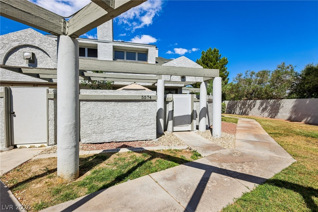 5574 Orchard Lane 5574