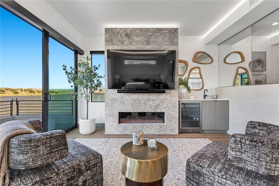 50 Lakefront Drive