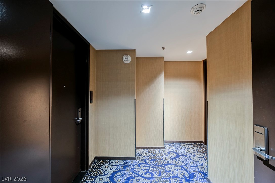 4381 W Flamingo Road 2322/2320