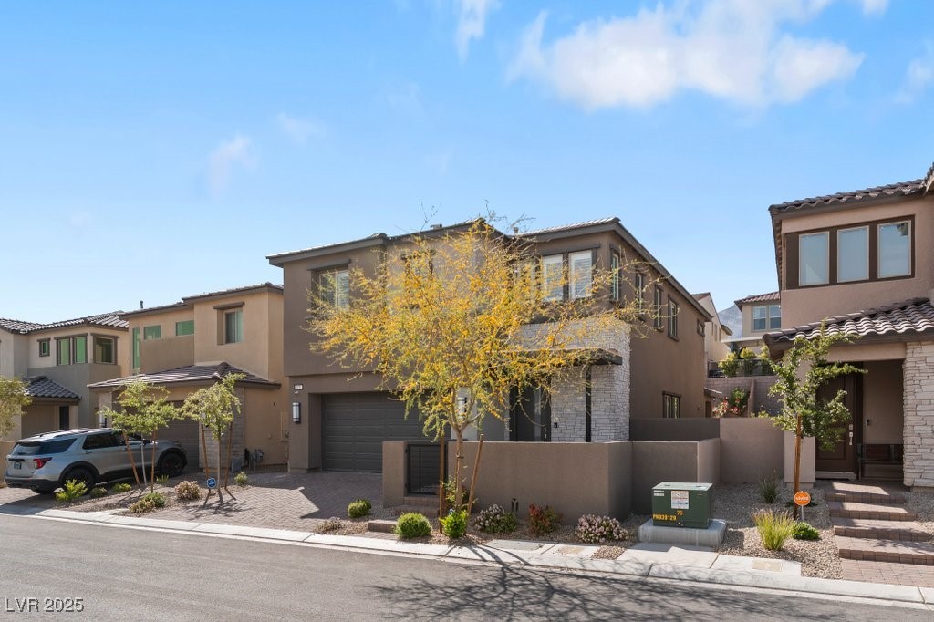 127 Medianoche Street, Las Vegas, Nevada image 4