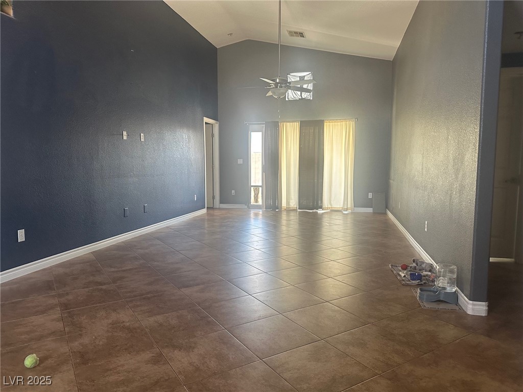 3729 Shimmering Creek Avenue