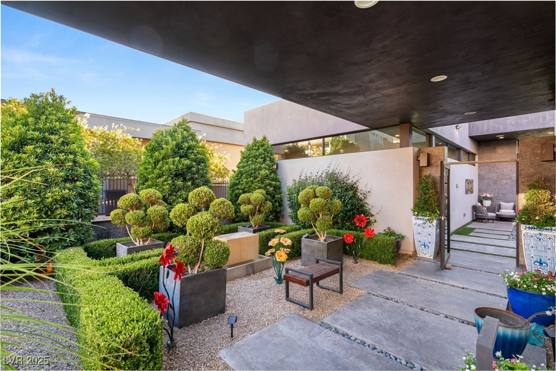 Properties 4 671 SCENIC RIM Drive