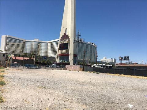 2124 Paradise Las Vegas NV 89104