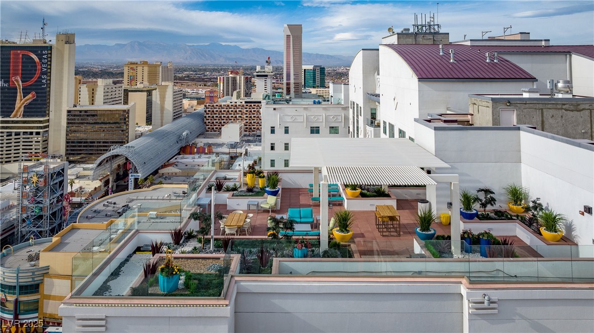 150 Las Vegas Boulevard 1711