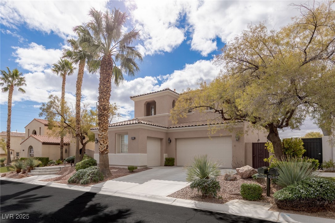 11241 Golden Chestnut Place